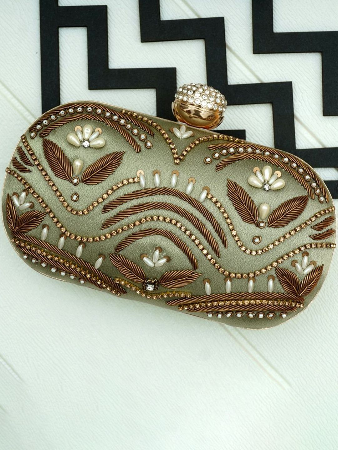 For The Beautiful You Clutches - Green