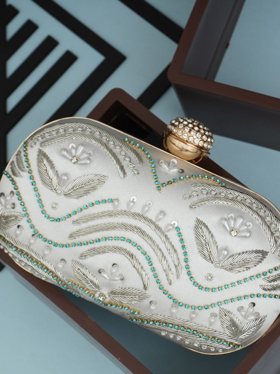 For The Beautiful You Clutches - White