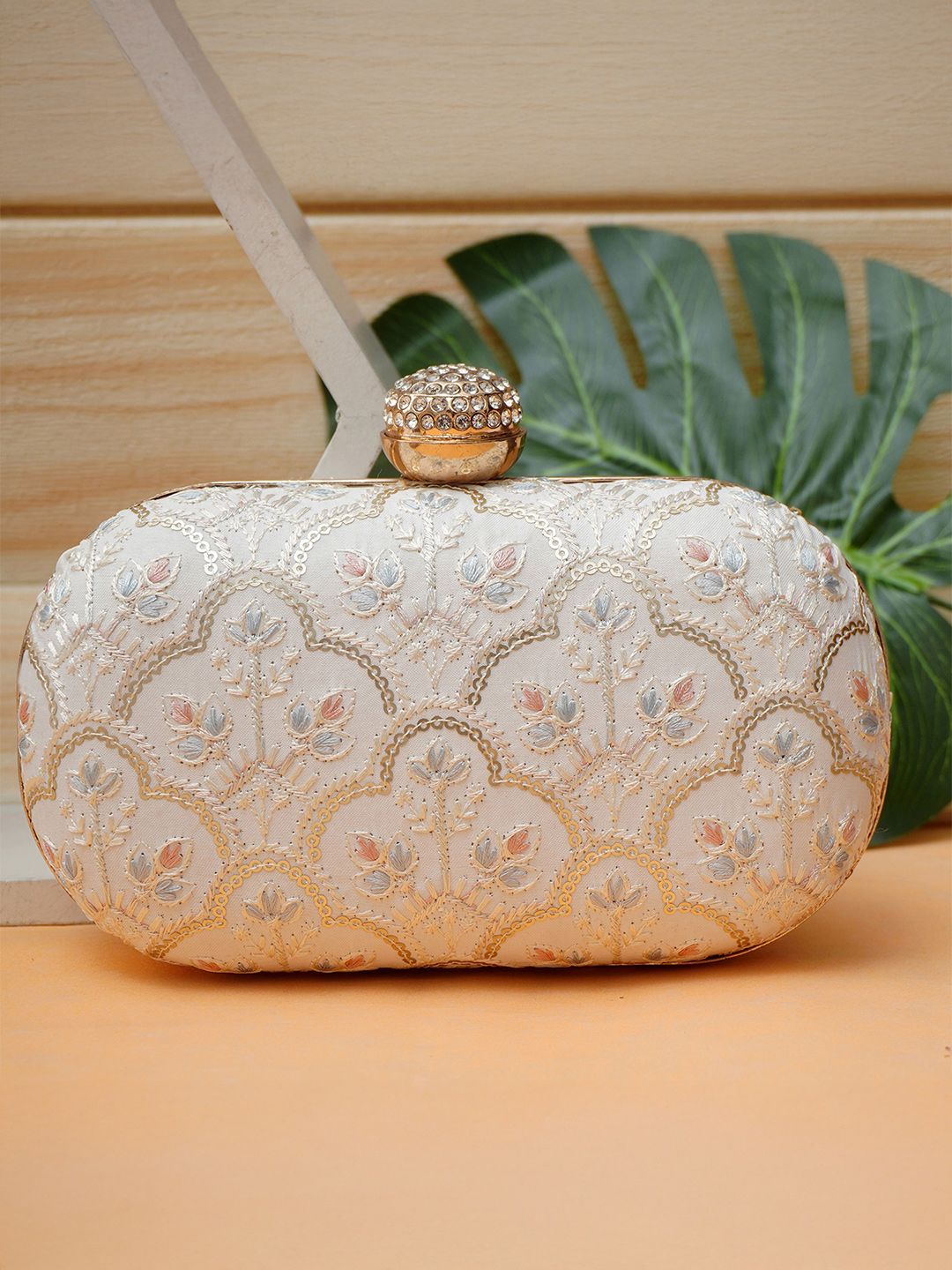 For The Beautiful You Clutches - White